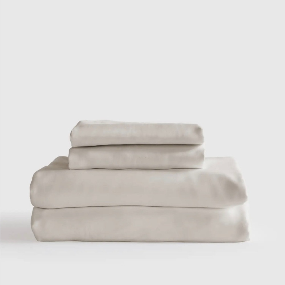 - NWT- Quince Bamboo Sheet Set King